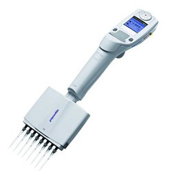 Электронная 8-канальная пипетка переменного объема 5-100 мкл Eppendorf Xplorer